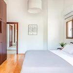 Apartament Acropolis With Parking Next To Center *