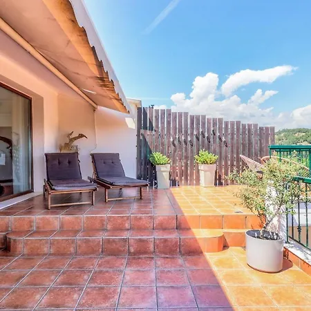 Acropolis With Parking Next To Center Apartament