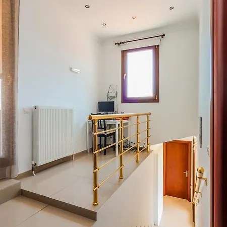 Apartment Acropolis Next To Center