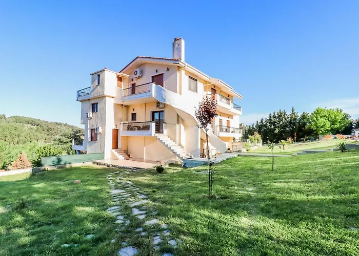 Acropolis With Parking Next To Center Apartament *