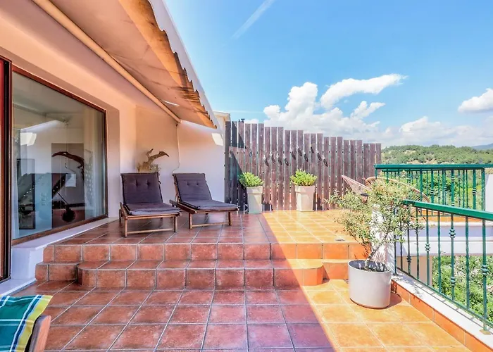 Acropolis With Parking Next To Center Apartament