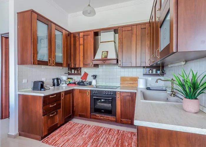 Apartament Acropolis With Parking Next To Center