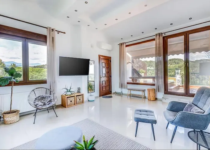 Apartament Acropolis With Parking Next To Center *