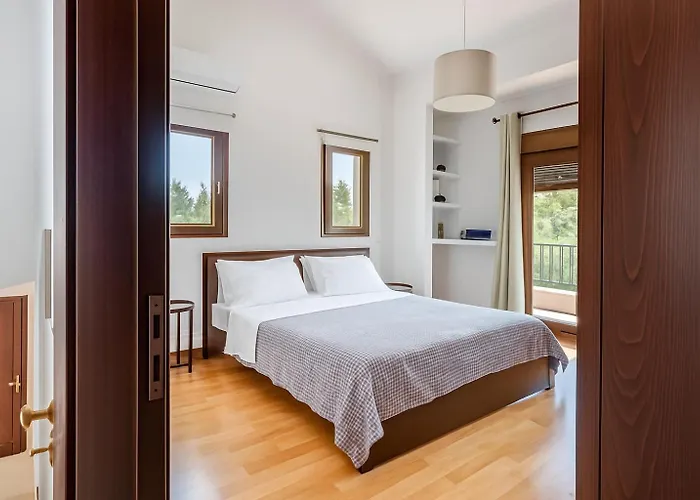 Acropolis With Parking Next To Center Apartament Serres