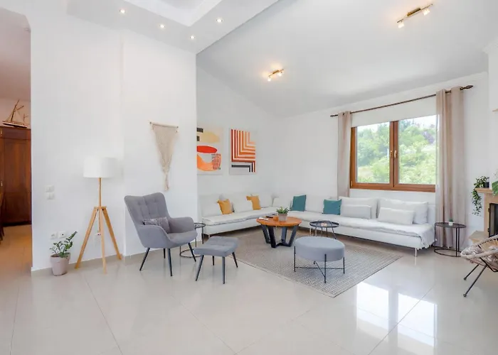 Apartament Acropolis With Parking Next To Center